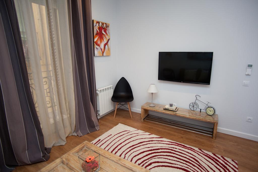 Sol Gran Via Apartman Madrid Kültér fotó